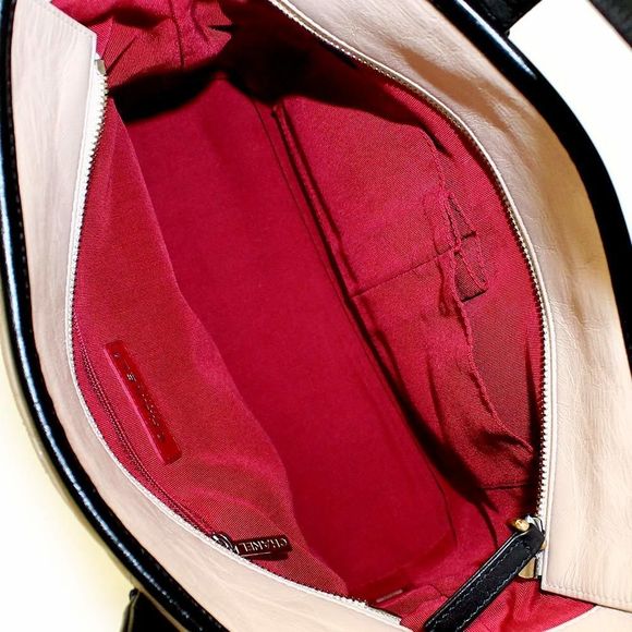 Chanel Calfskin Beige Black Shoulder Bag - Picture 5 of 6